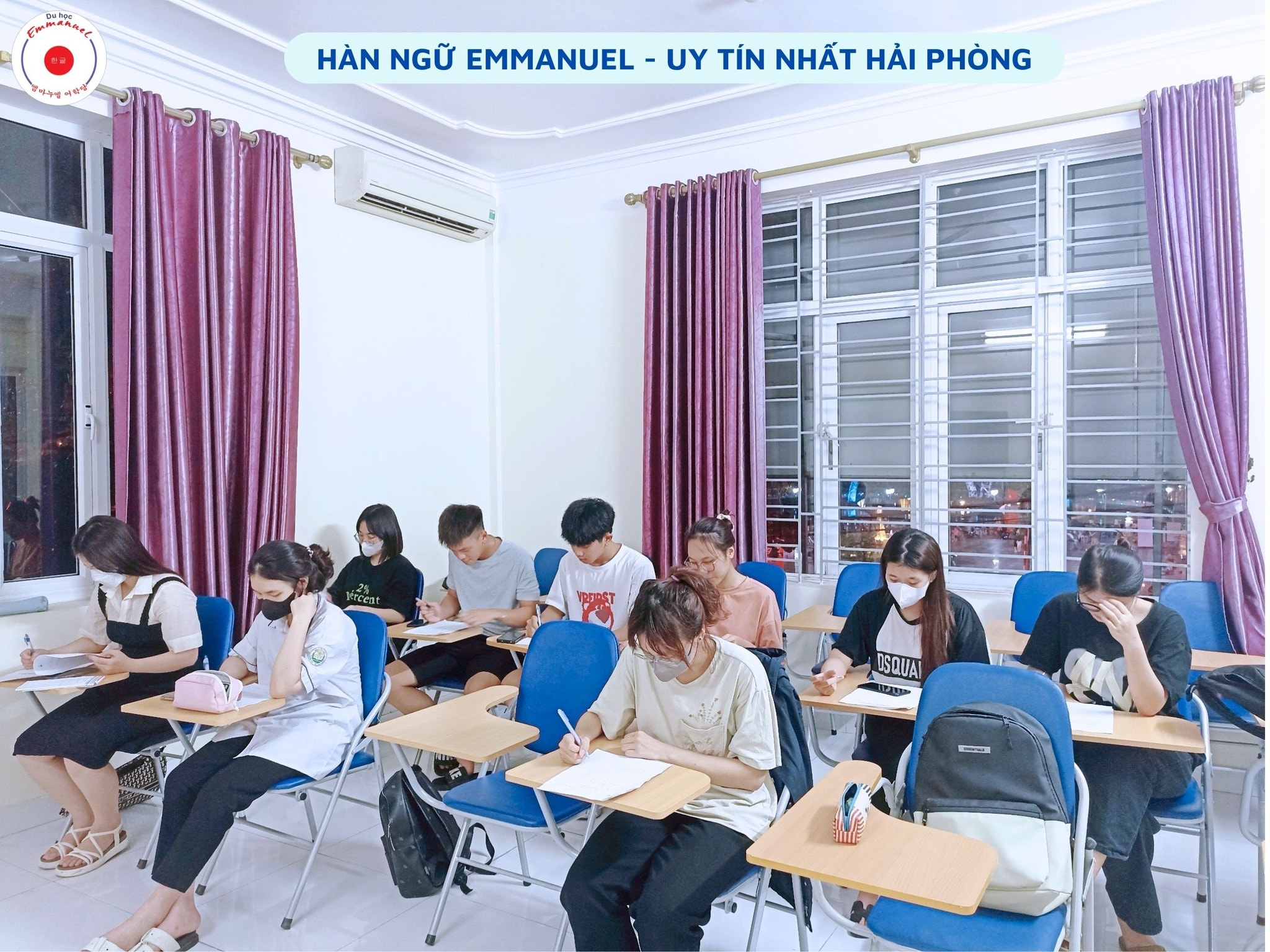 Du học Emmanuel