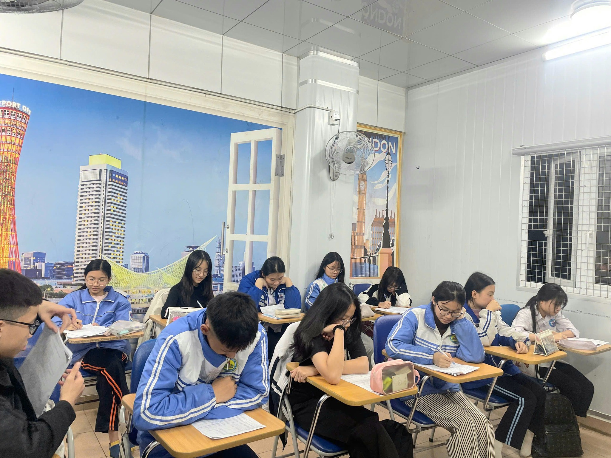 Trung Tâm Sunrise Việt Nam