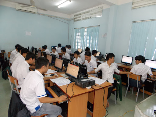 Trường Trung Cấp Kinh tế - Kỹ thuật