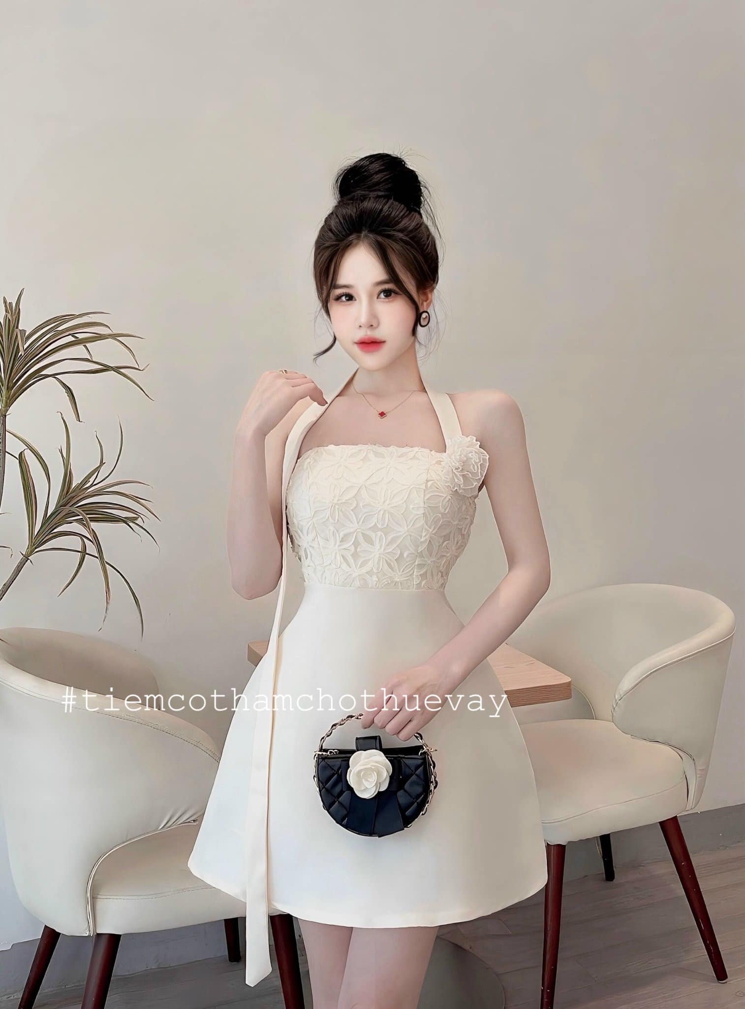 Tiệm Cô Thắm