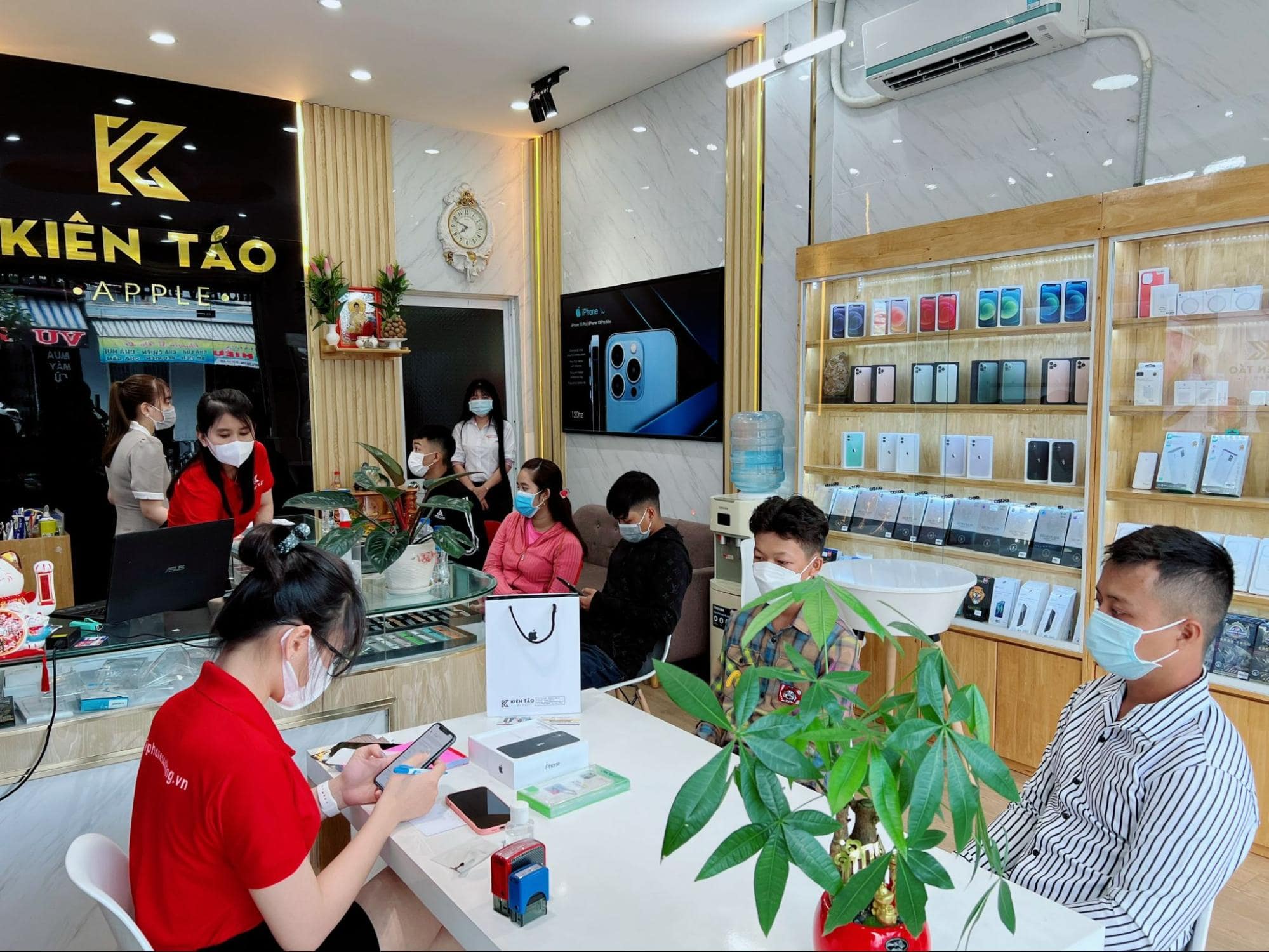 cửa hàng iphone Sóc Trăng