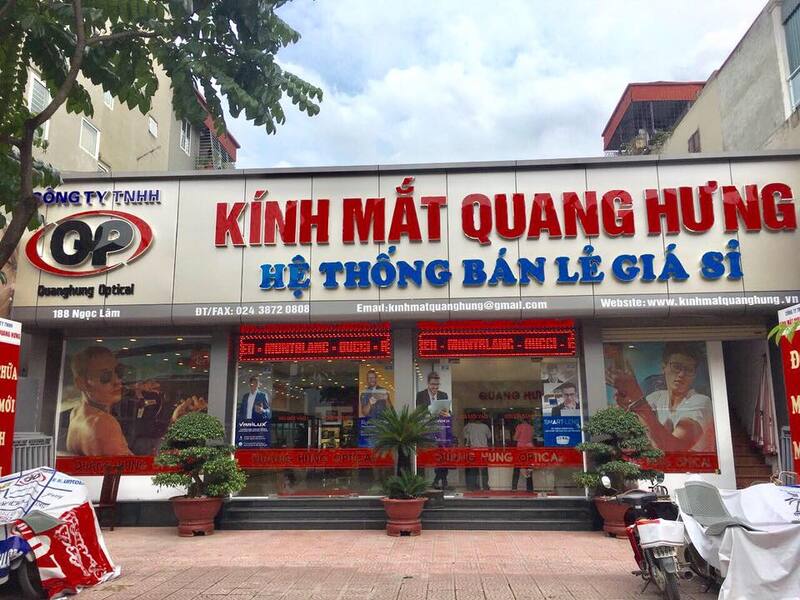 Cửa hàng kính thuốc Quang Hưng