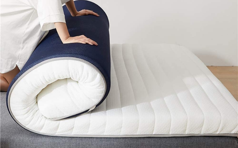 Nệm lò xo có khung cố định, nên tuyệt đối không phù hợp để gấp hoặc cuộn bởi sẽ pháo vỡ cấu trúc nệm