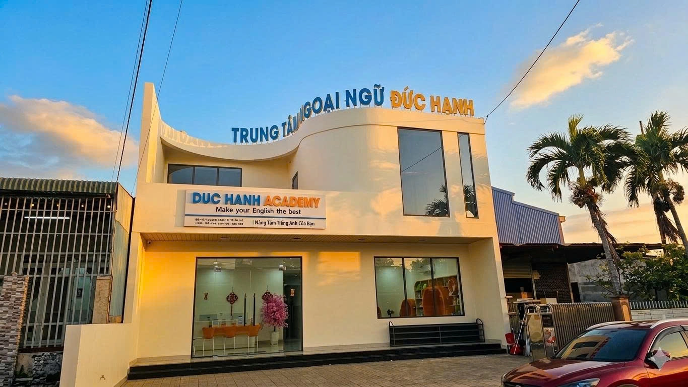 4. Duc Hanh Academy Buôn Hồ - Môi trường học tiếng Anh toàn diện.